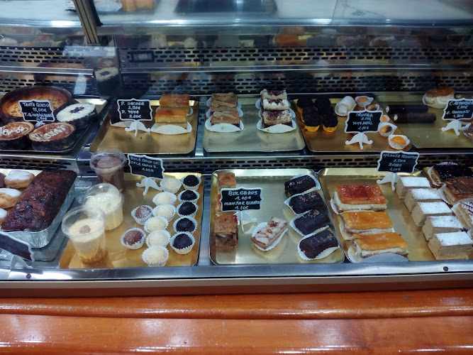 Fotografia tomada fuera de López Echeto Pastelería - Numancia - Pastelería en Santa Cruz de Tenerife, Santa Cruz de Tenerife