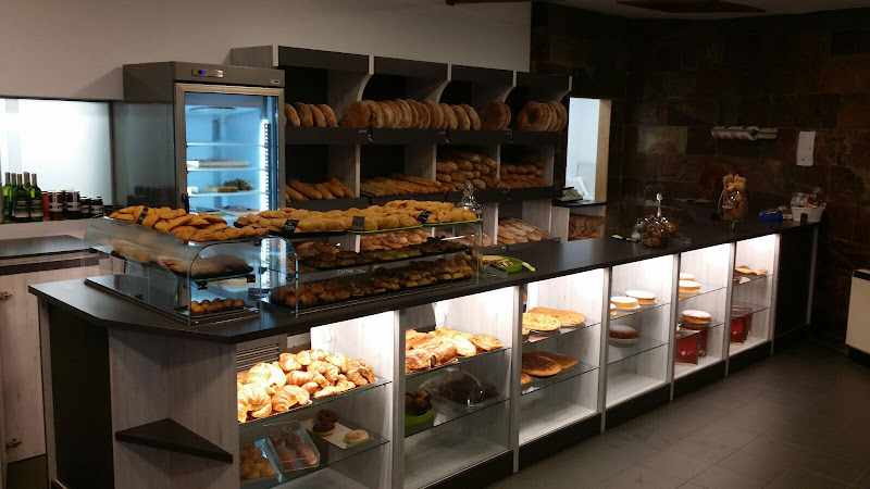 Fotografia tomada fuera de Panadería Pan Artesano Guisamo - Panadería en Bergondo, A Coruña