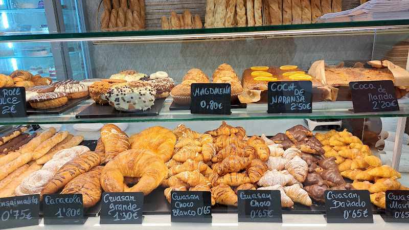 Fotografia tomada fuera de don Pa Artesans - Cullera - Panadería en Cullera, Valencia