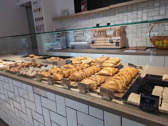 Fotografia tomada fuera de San Nicolas pasteleria y cafeteria - Pastelería en Cullera, Valencia
