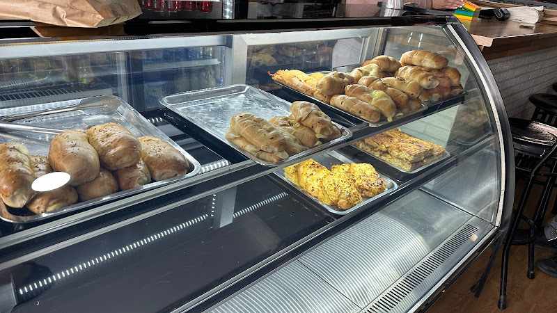Fotografia tomada fuera de Panadería Dulce Táchira - Panadería en Madrid, Madrid
