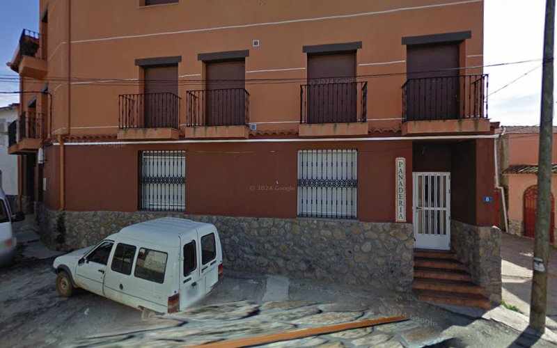 Fotografia tomada fuera de Panadería Francisco Javier Alvarez Estrella - Panadería en Fresnedoso de Ibor, Cáceres