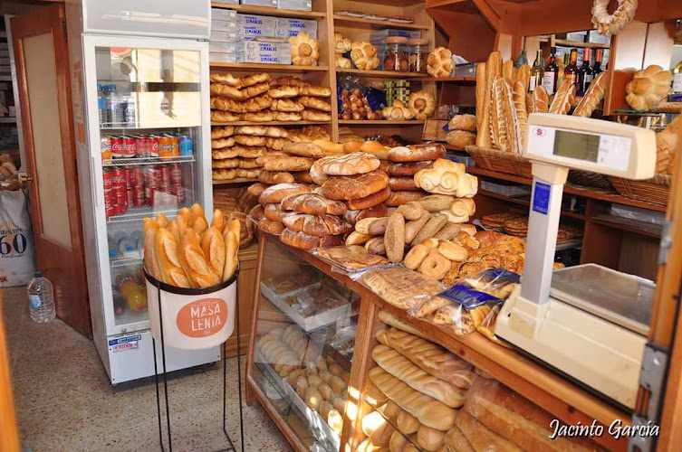 Fotografia tomada fuera de Panadería Simancas - Panadería en Simancas, Valladolid