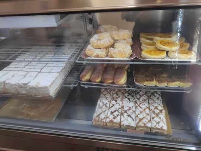 Fotografia tomada fuera de Pasteleria Las Delicias - Pastelería en Sigüenza, Guadalajara