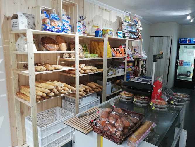 Fotografia tomada fuera de Panadería Ceballos - Panadería en Burgos, Burgos