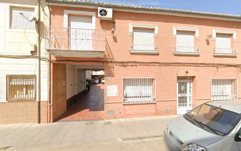 Fotografia tomada fuera de Obrador Robles - Panadería en Santa Fe, Granada