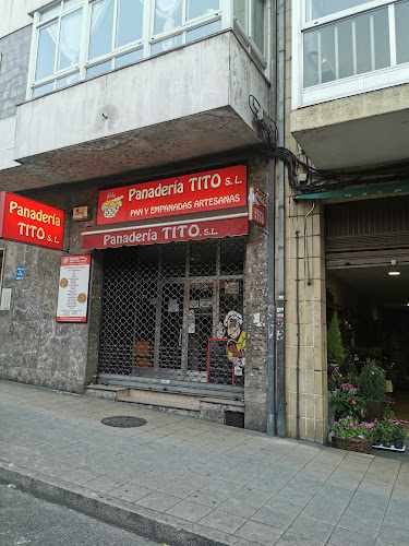 Fotografia tomada fuera de Panadería Tito - Panadería en Ourense, Orense