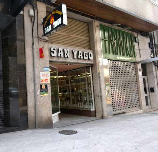 Fotografia tomada fuera de San Yago Confitería Pastelería - Comercio en Ourense, Orense