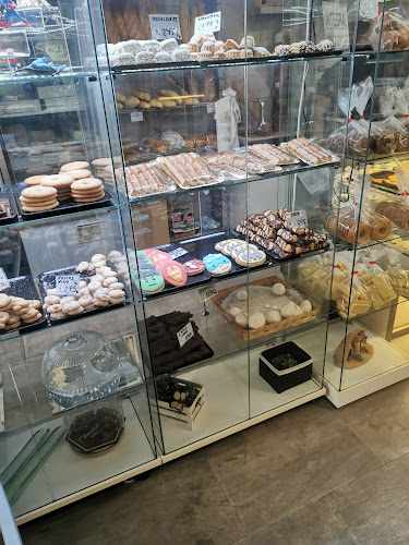 Fotografia tomada fuera de Confiteria La Guinda - Pastelería en Sant Joan d'Alacant, Alicante