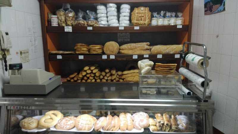 Fotografia tomada fuera de Panadería Hijos de José Rosillo Cdad - Panadería en Villanueva del Arzobispo, Jaén