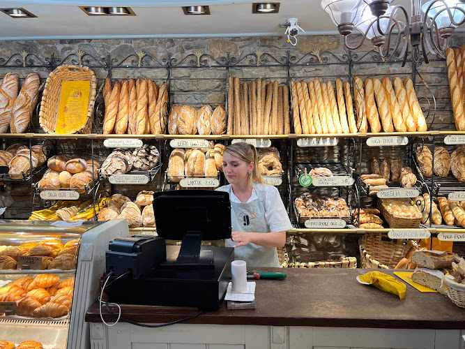 Fotografia tomada fuera de Panadería Galparsoro Okindegia - Okindegia en Donostia-San Sebastian, Guipúzcoa