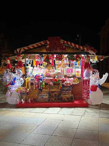 Fotografia tomada fuera de puesto algodón dulce El Marquesito - Tienda de golosinas en Ávila, Ávila