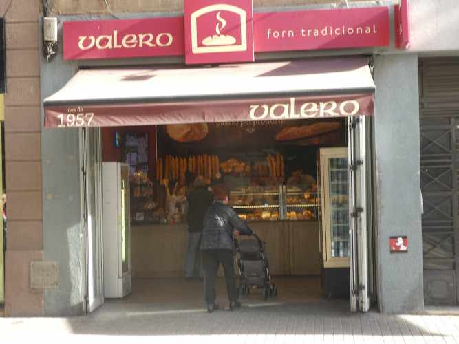 Fotografia tomada fuera de Panadería Valero Forn Tradicional - Forn de pa en Sabadell, Barcelona