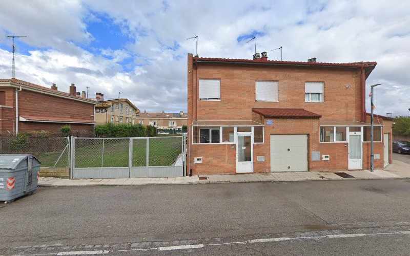 Fotografia tomada fuera de José Gutierrez Del Rio - Panadería en Quintanadueñas, Burgos