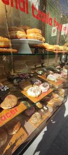 Fotografia tomada fuera de Cobs & Tops - Sabadell - Tienda de donuts en Sabadell, Barcelona