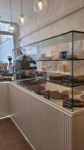 Fotografia tomada fuera de La Cremosa - Sabadell - Pastelería en Sabadell, Barcelona