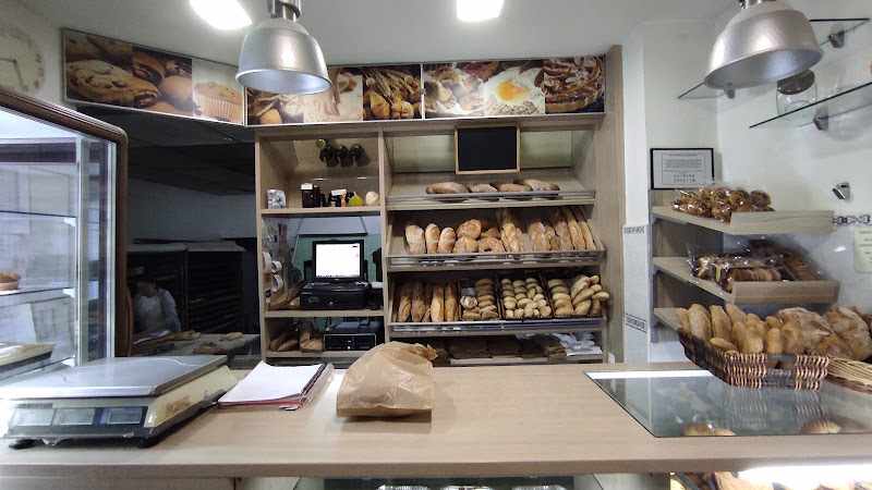 Fotografia tomada fuera de Panadería Caramés - Panadería en Ourense, Orense