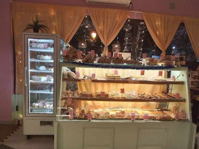 Fotografia tomada fuera de PanaderiaPasteleriaFenny - Panadería en Brunete, Madrid
