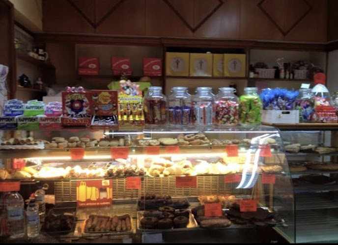 Fotografia tomada fuera de Panadería Santa Mariña - Panadería en Ourense, Orense