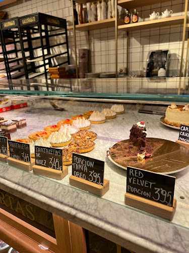 Fotografia tomada fuera de Panadería Gallofa&Co - Panadería en Madrid, Madrid