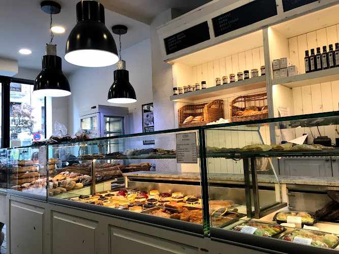 Fotografia tomada fuera de Uvepan - cafeterías en Madrid, Madrid