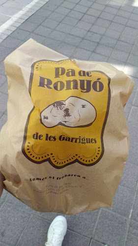 Fotografia tomada fuera de Horno de Pan Ramón Fusté Masot - Forn de pa en Les Borges Blanques, Lérida