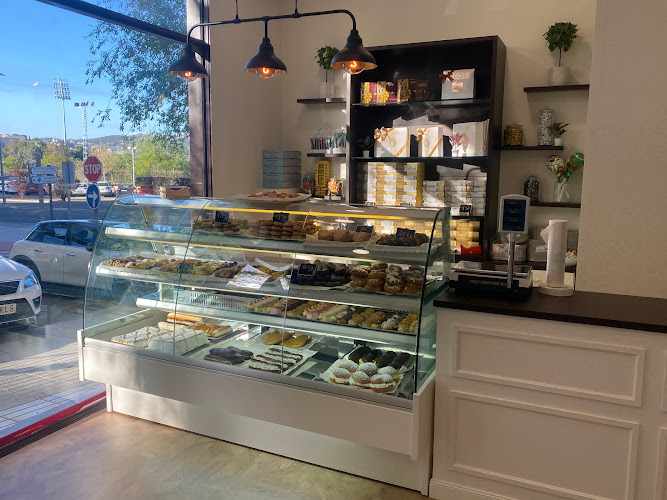 Fotografia tomada fuera de Pastelería Panadería 1925 - Pastelería en Toledo, Toledo