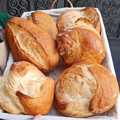 Fotografia tomada fuera de Panadería Maeso - Panadería en Checa, Guadalajara