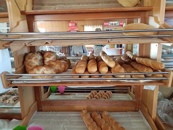 Fotografia tomada fuera de Panaderia Artesana Tamajon - Panadería en Tamajón, Guadalajara