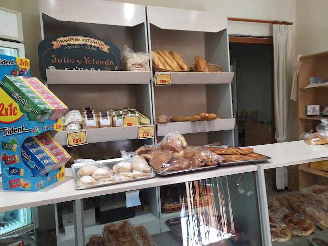Fotografia tomada fuera de PANADERÍA-REPOSTERÍA Julio y Yolanda. - Panadería en Sádaba, Zaragoza