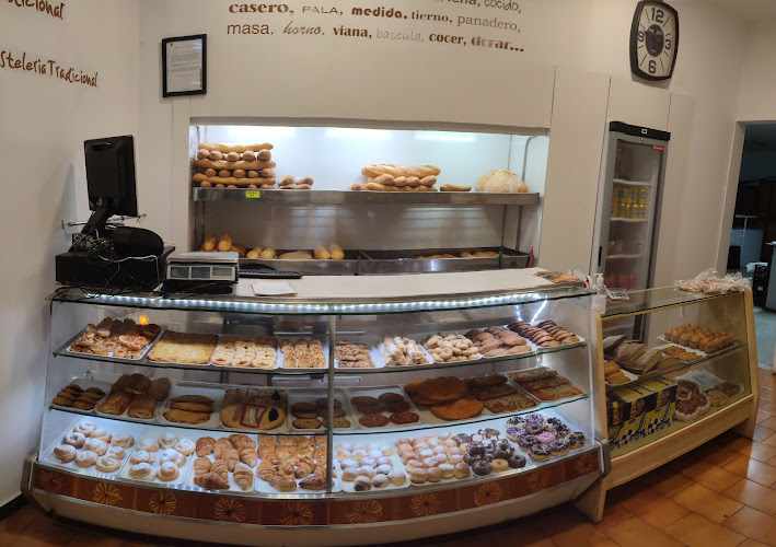 Fotografia tomada fuera de Horno San Anton - Panadería en Altura, Castellón