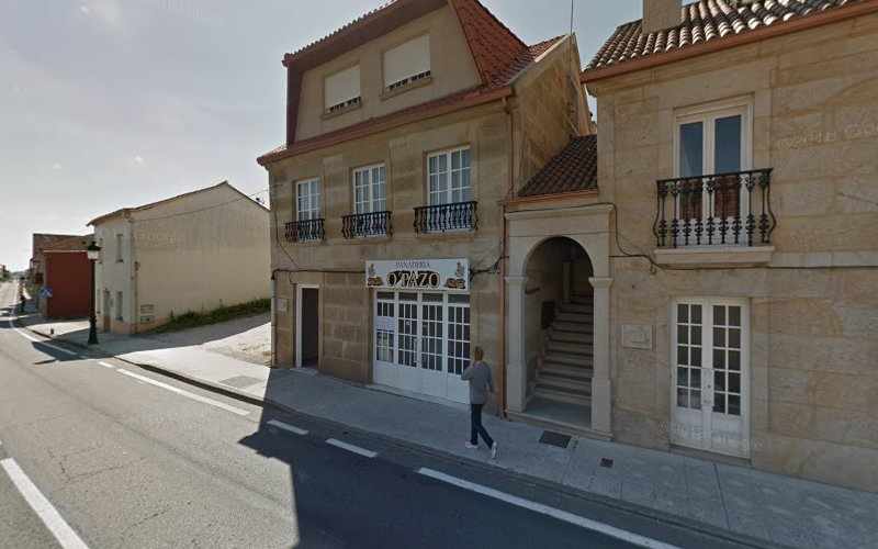 Fotografia tomada fuera de Panadería O'Pazo - Boulangerie en Rianxo, A Coruña