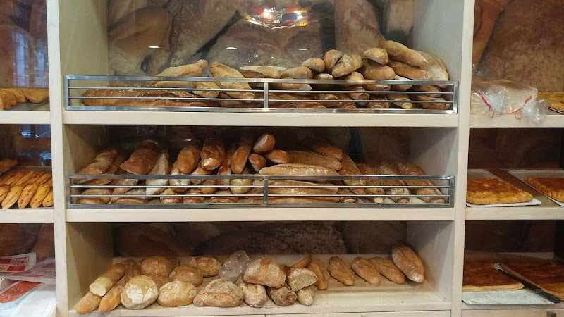 Fotografia tomada fuera de Pastelerías Yoli Panaderías - Panadería en Vilagarcía de Arousa, Pontevedra