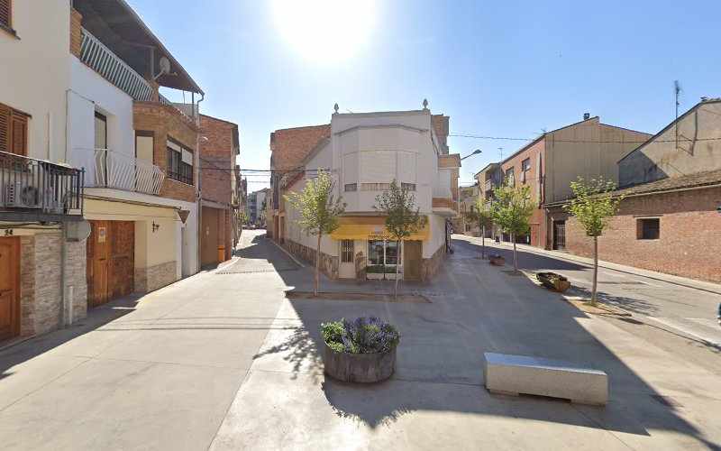 Fotografia tomada fuera de Fleca - Pastisseria Montero - Pastisseria en Alcarràs, Lérida