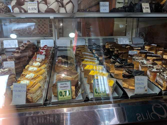 Fotografia tomada fuera de Panadería Pastelería Alteza - Panadería en Guía de Isora, Santa Cruz de Tenerife