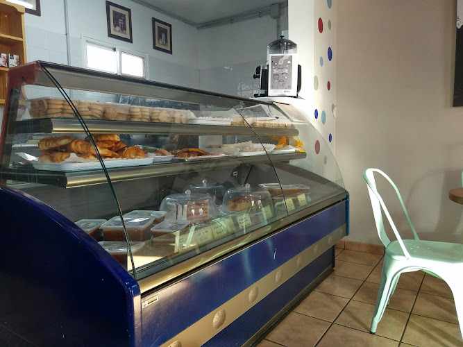 Fotografia tomada fuera de Reposteria Matilde Arroyo - Pastry shop en Los Llanos, Santa Cruz de Tenerife