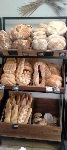 Fotografia tomada fuera de Panaderia Horno Las Peñas - Panadería en Albacete, Albacete