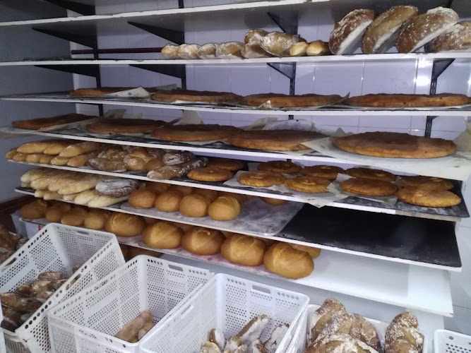 Fotografia tomada fuera de Panaderia Carlos - Panadería en Ribadumia, Pontevedra