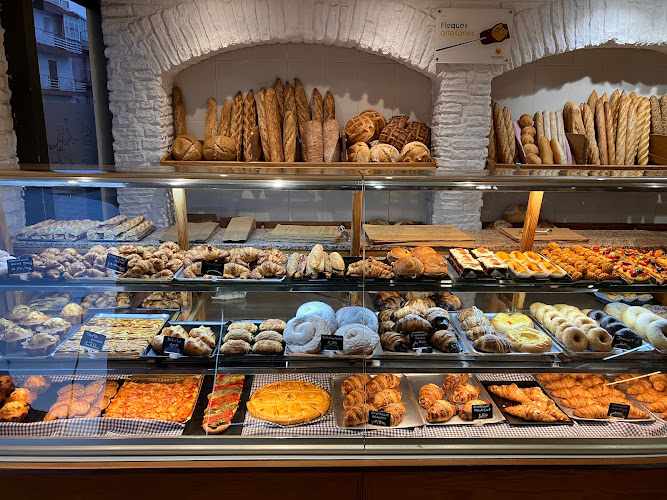 Fotografia tomada fuera de Forn de pa els Ametllers - Panadería en Sitges, Barcelona