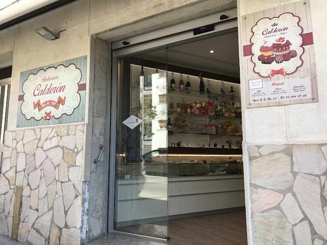 Fotografia tomada fuera de Pastisseria Calderón - Pastisseria en Sitges, Barcelona