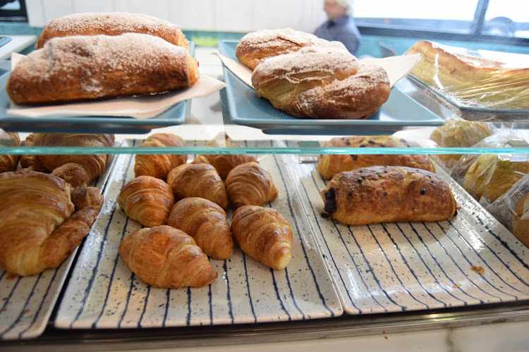 Fotografia tomada fuera de La Kompetència Coffee Shop - cafeterías en Sitges, Barcelona