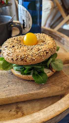 Fotografia tomada fuera de make me cake Sitges - Cafeteria en Sitges, Barcelona