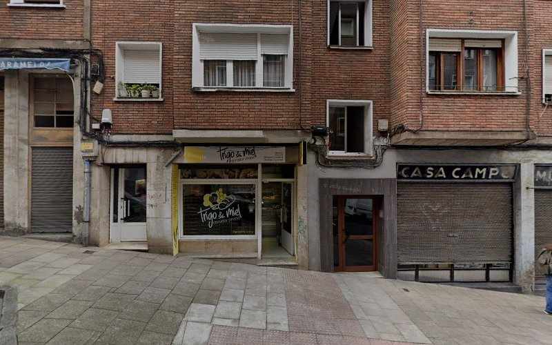 Fotografia tomada fuera de Aurelio Martín González - Panadería en Sestao, Vizcaya