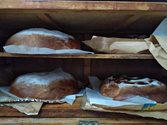 Fotografia tomada fuera de San Antonio - Panadería en Senija, Alicante