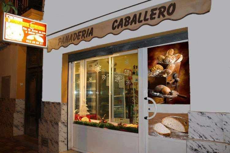 Fotografia tomada fuera de Panadería Amador Caballero - Panadería en La Puerta de Segura, Jaén