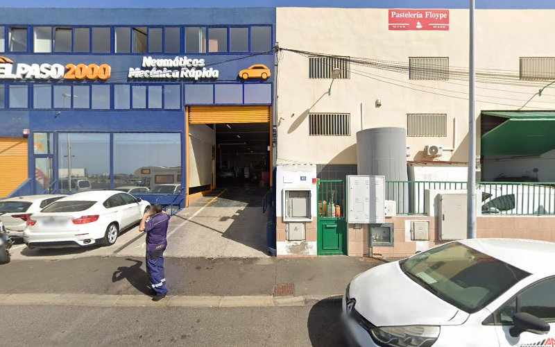 Fotografia tomada fuera de Panes Joaquín Fernández - Panadería en Las Chafiras, Santa Cruz de Tenerife