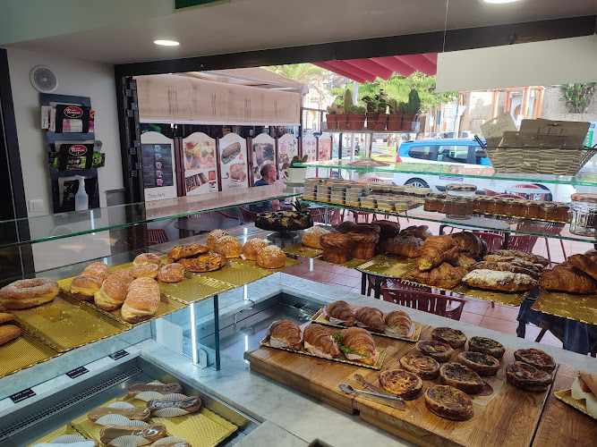 Fotografia tomada fuera de Pan Caliente - Pastelería en Los Cristianos, Santa Cruz de Tenerife