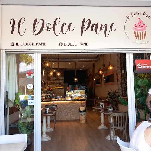 Fotografia tomada fuera de Il dolce pane - Pasticceria en Los Cristianos, Santa Cruz de Tenerife