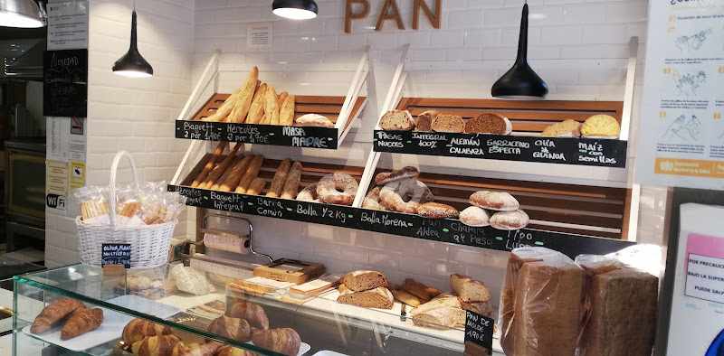 Fotografia tomada fuera de Tahona Debén - Panadería en A Coruña, A Coruña
