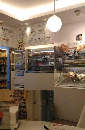 Fotografia tomada fuera de Horno Sanbrandán ~ Fuente Álamo (A Coruña) - Panadería en A Coruña, A Coruña
